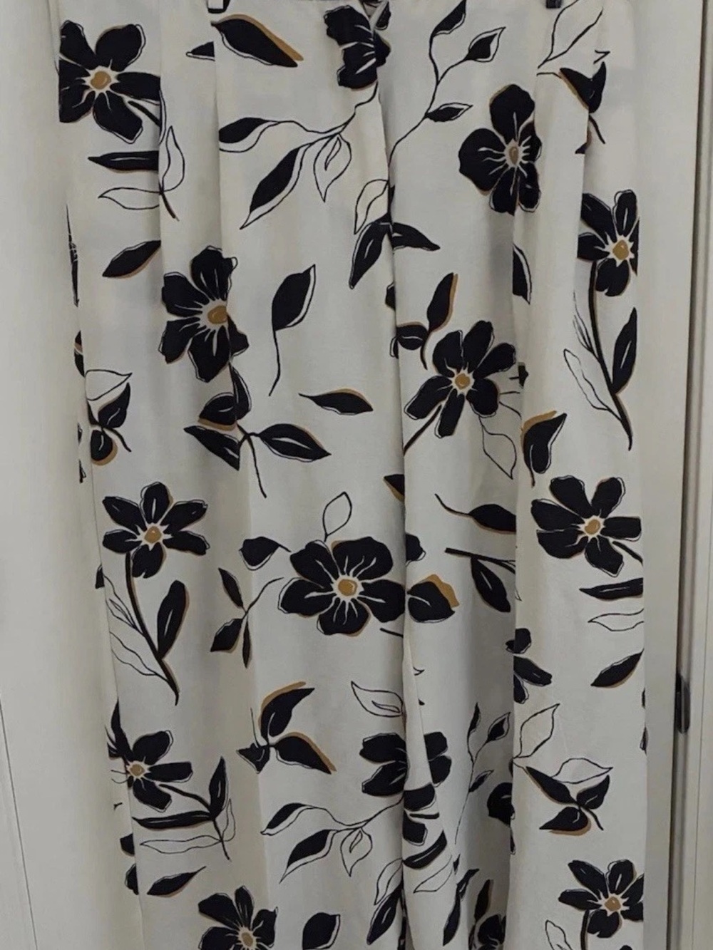 Floral White Cropped Pants with Black & Tan Botanical Print